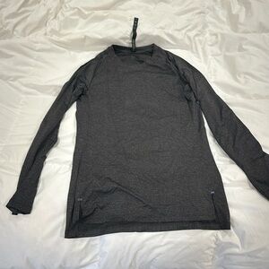 Men’s Lululemon long sleeve shirt